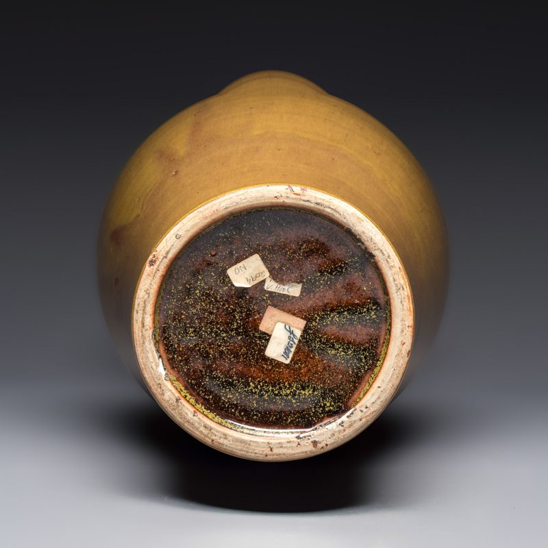 A Chinese teadust-glazed vase - 图6
