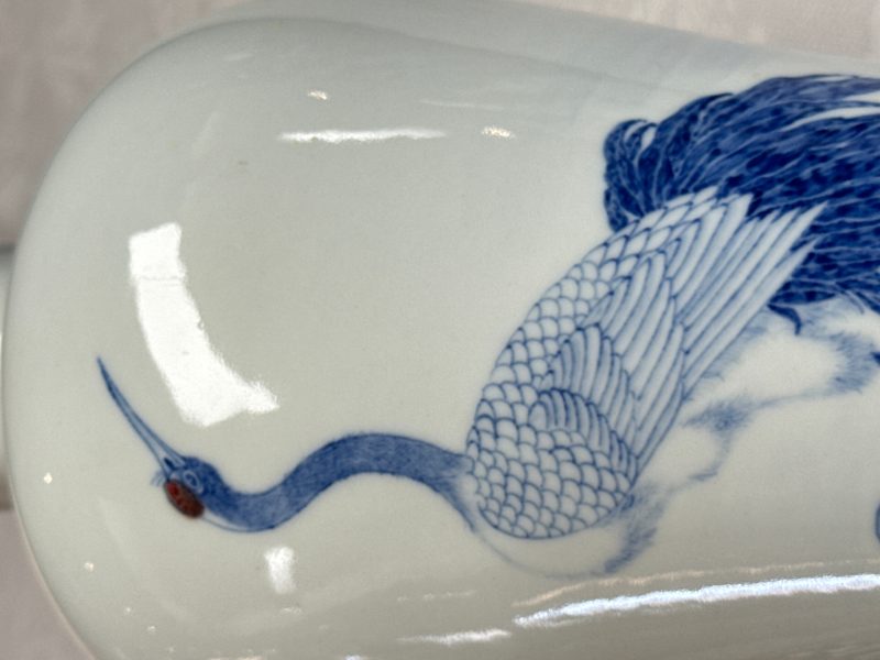 A Chinese blue, white and copper-red 'Crane' vase - 图10