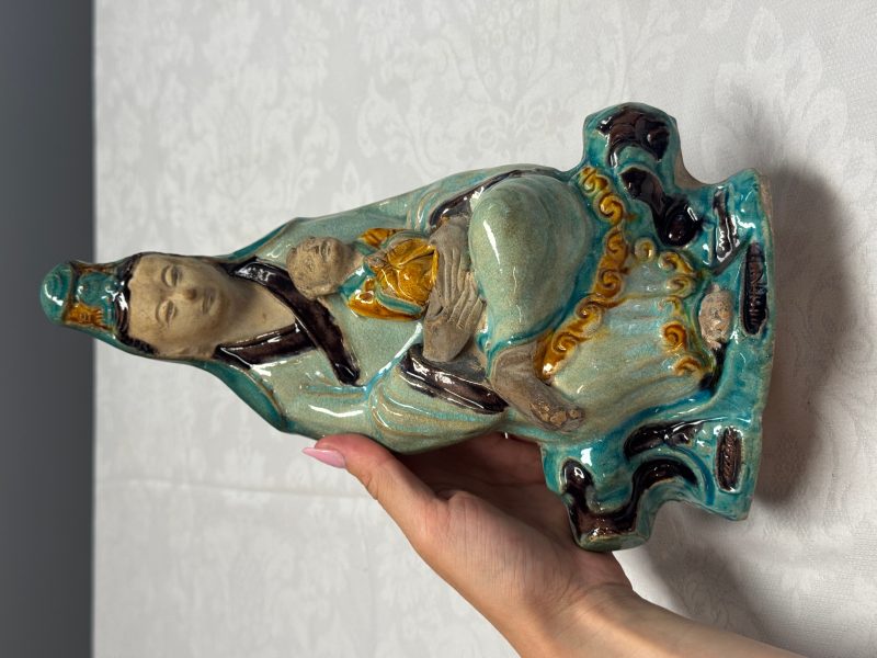 A Chinese Fahua-glazed stoneware 'Guanyin and Child' group - 图9