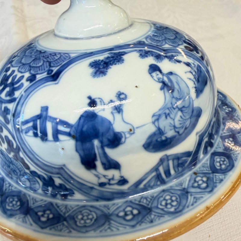 A Chinese blue and white baluster vase and cover with narrative design - 图37