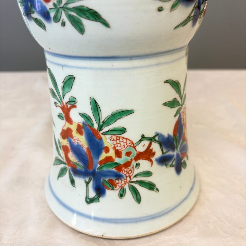 A Chinese wucai 'Gu' vase with Sanxing design - 图17