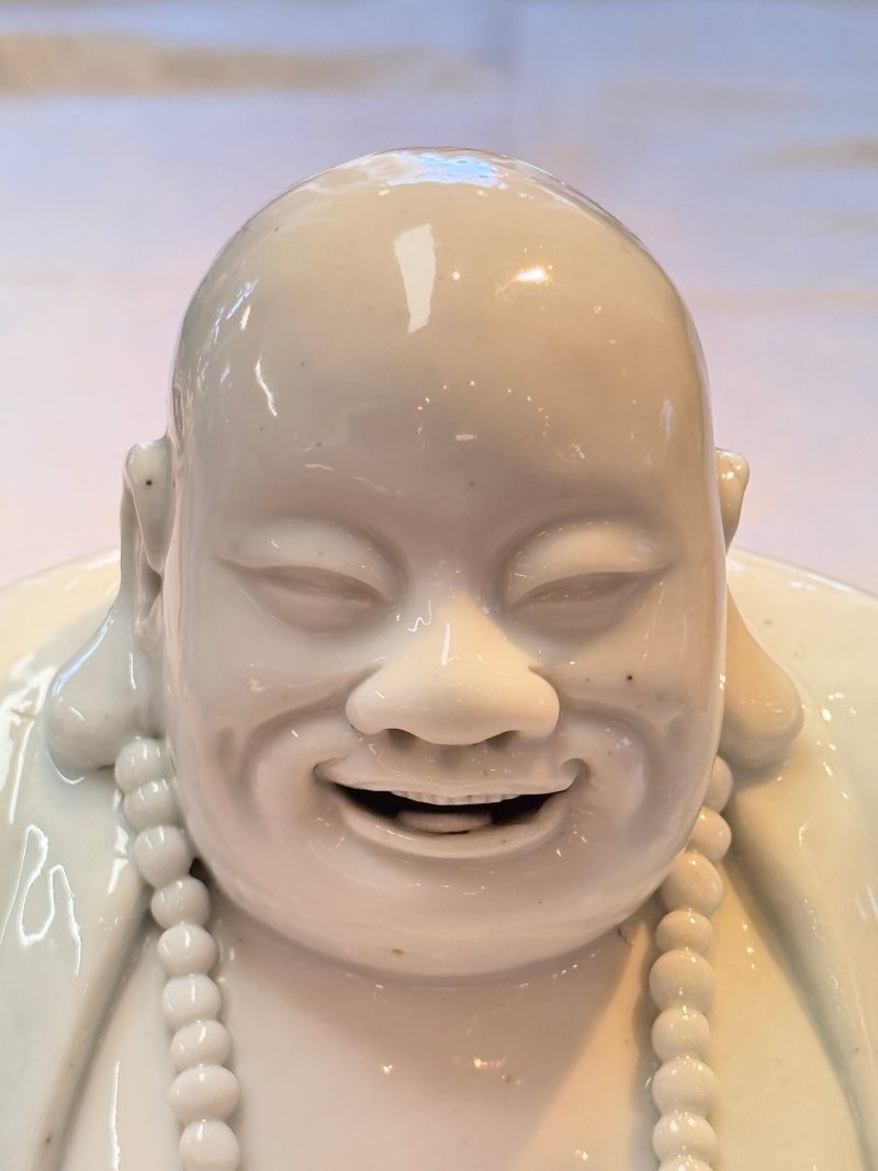 A Chinese Dehua blanc de Chine Milefo Buddha - 图9