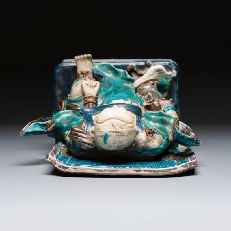 A Chinese Fahua-glazed stoneware model of Zhenwu - 图6