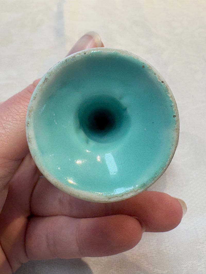 A pair of rare Chinese famille rose lotus-shaped stem cups - 图20