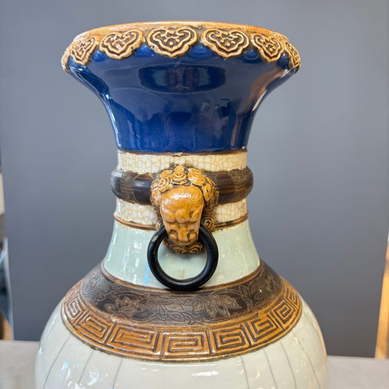 An unusual Chinese Nanking vase decorated with various glazes - 图23