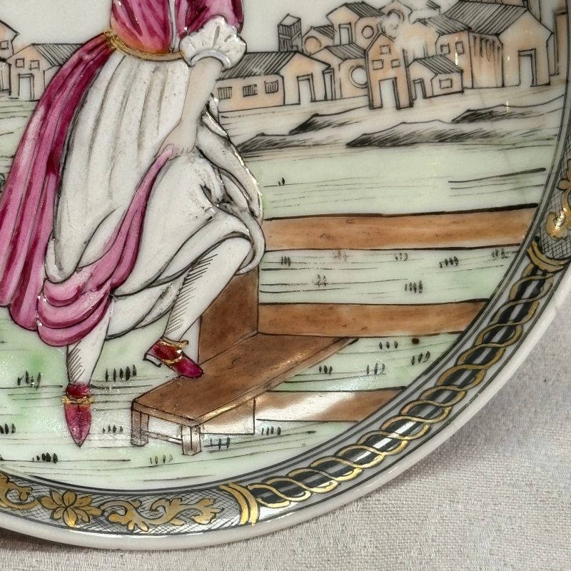 A pair of Chinese famille rose 'Milkmaid' saucers - 图22