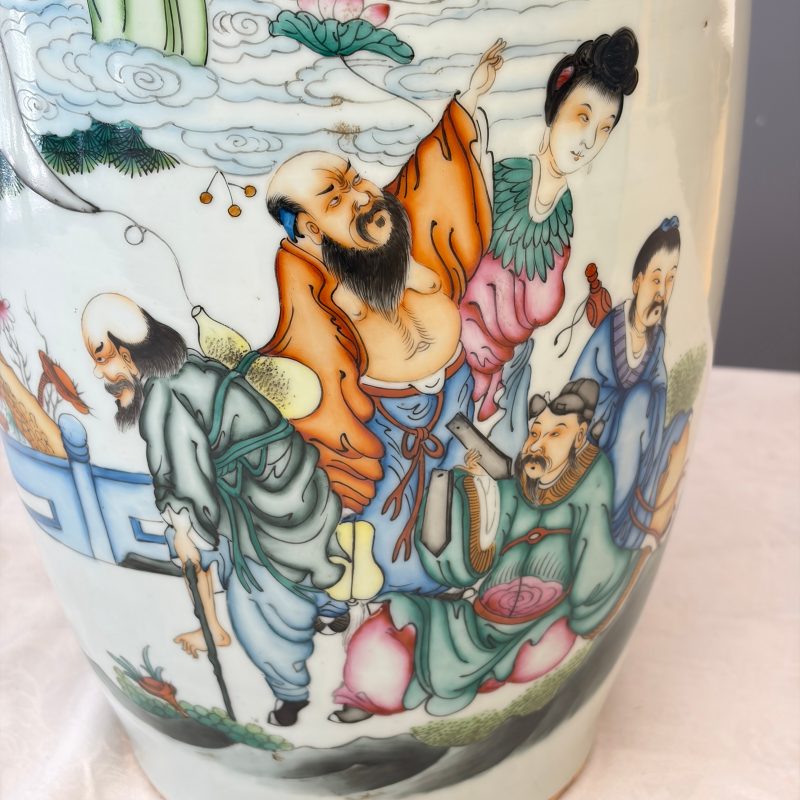 A pair of Chinese famille rose 'Immortals' vases - 图27
