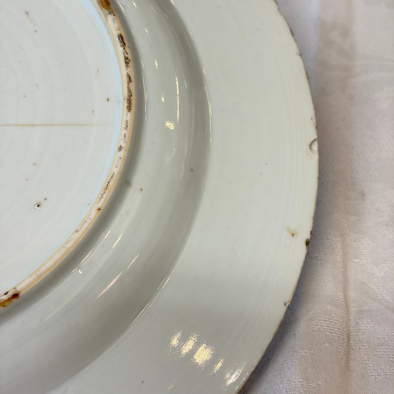 A collection of 13 Chinese famille rose 'Landscape' plates and dishes - 图128