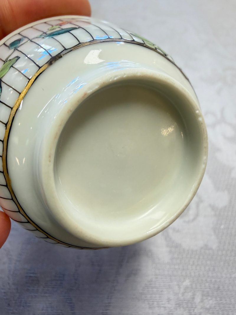 A Chinese famille rose tea bowl and saucer with floral design - 图18