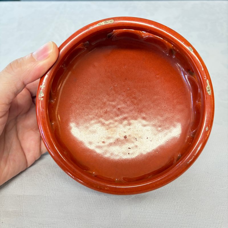 A Chinese gilt-decorated coral-red-glazed stand - 图18