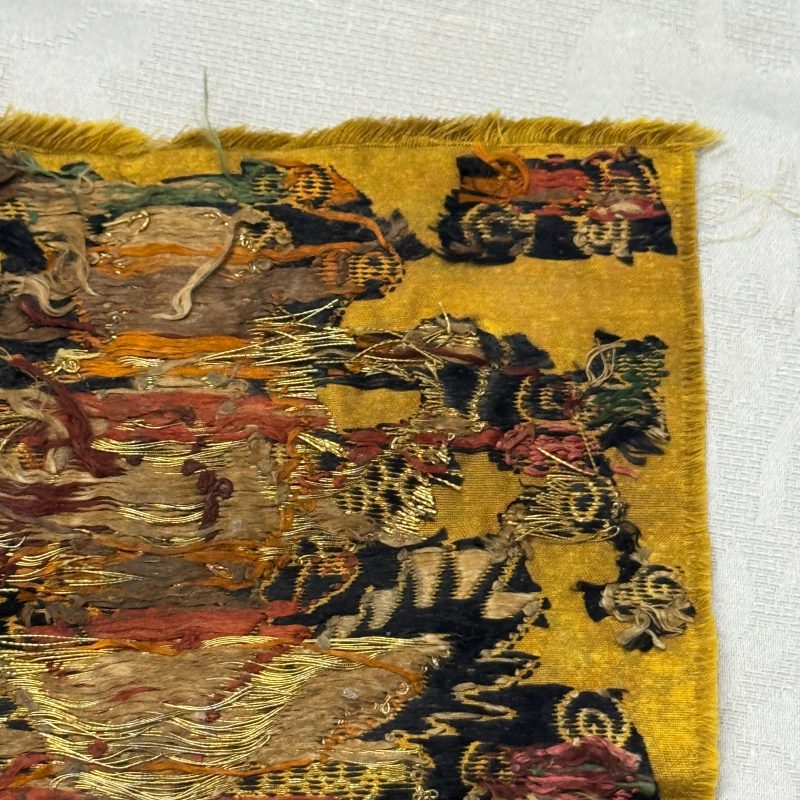 A small Chinese gold-thread brocade 'Dragon' panel - 图13