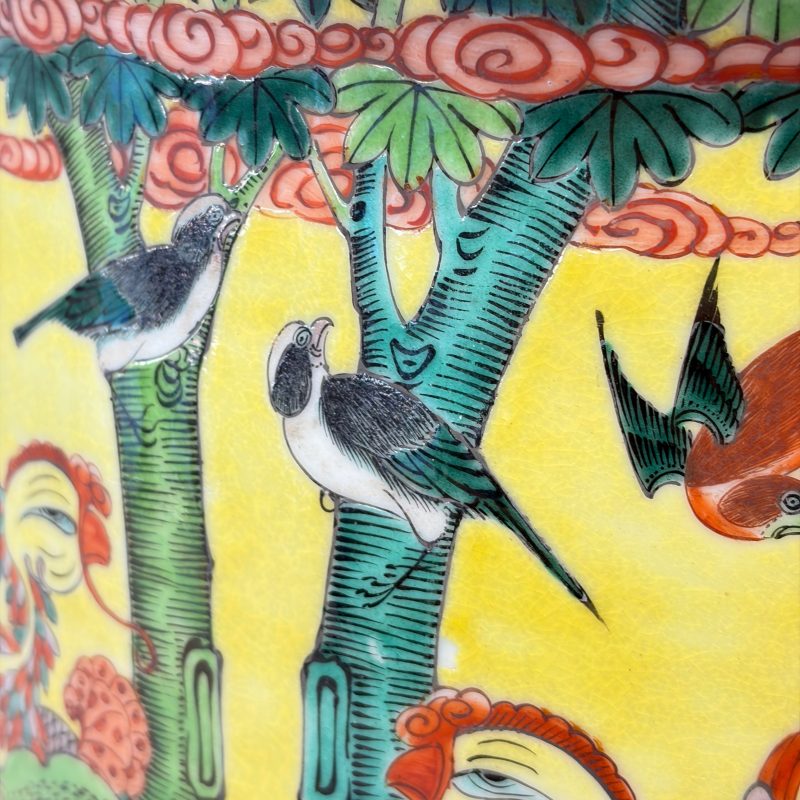 A Chinese famille verte yellow-ground 'Birds among Flowering Branches' jardinière - 图9