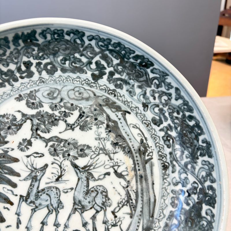 A Chinese blue and white 'Deer' dish - 图5