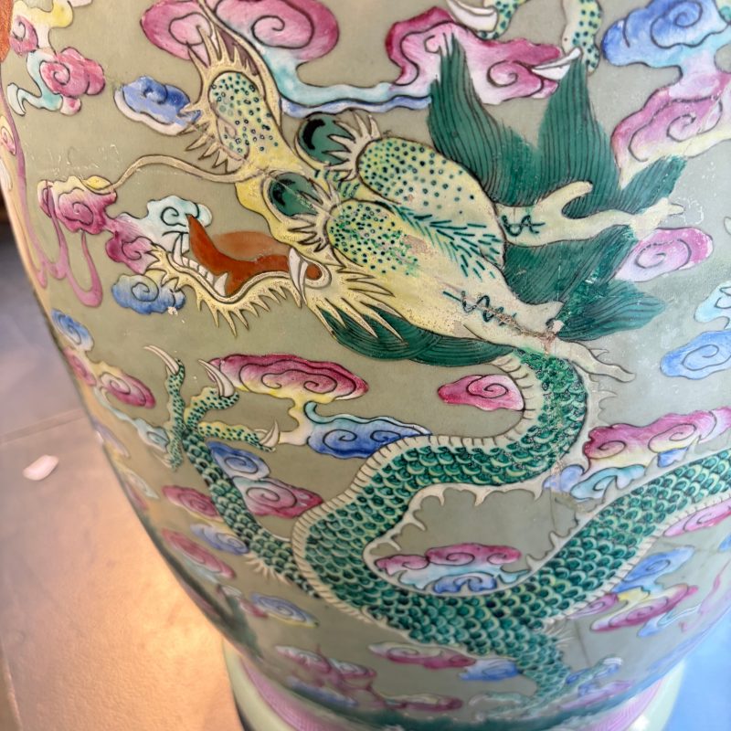 A large Chinese famille rose celadon-ground 'Dragon' vase - 图19