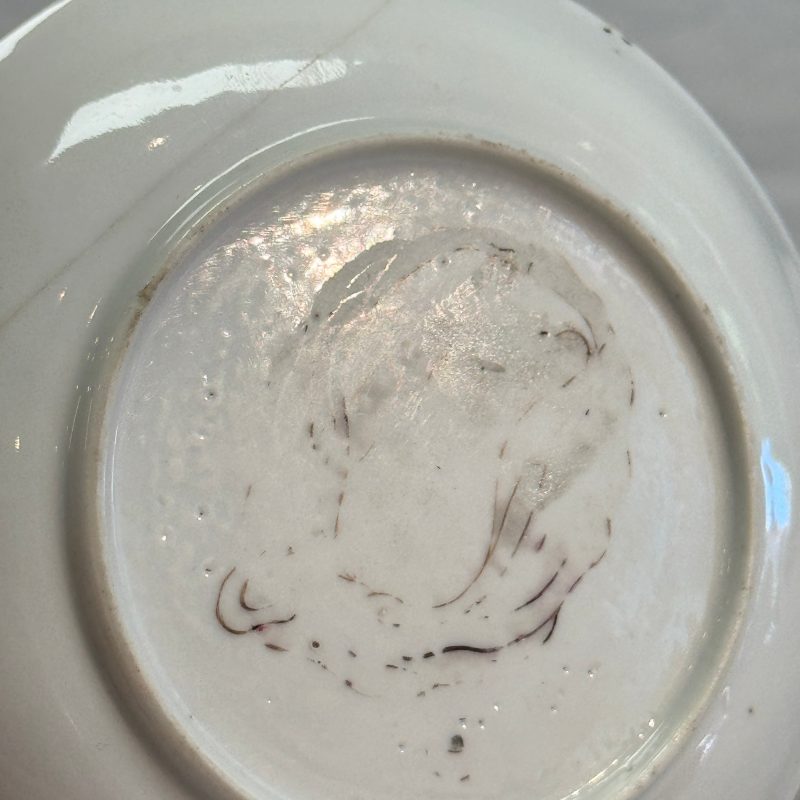 A pair of Chinese famille rose 'Milkmaid' saucers - 图26