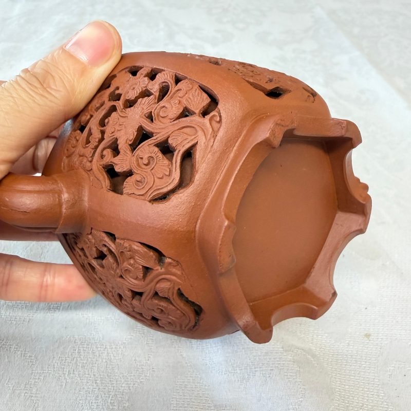 A Chinese Yixing stoneware openworked double-walled teapot and cover with floral design - 图25