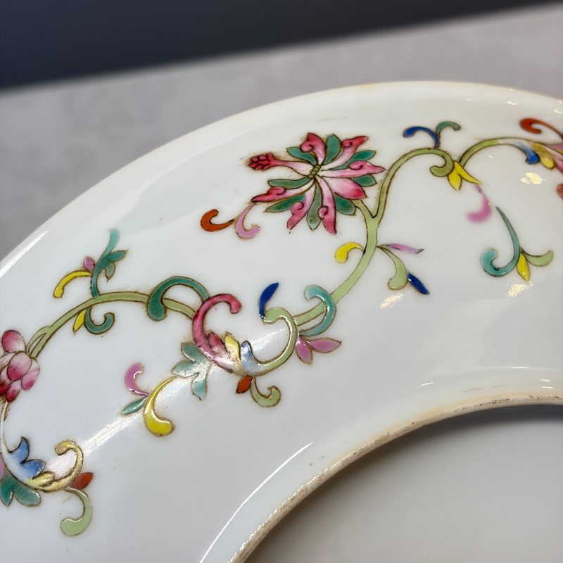 A fine Chinese famille rose 'Pair of Birds among Flowering Branches' plate - 图14