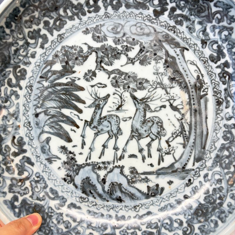 A Chinese blue and white 'Deer' dish - 图8