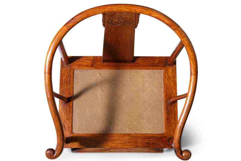 A pair of huanghuali horseshoe-back armchairs, Quanyi - 图19