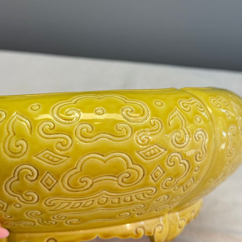 A Chinese yellow-glazed brush washer - 图14