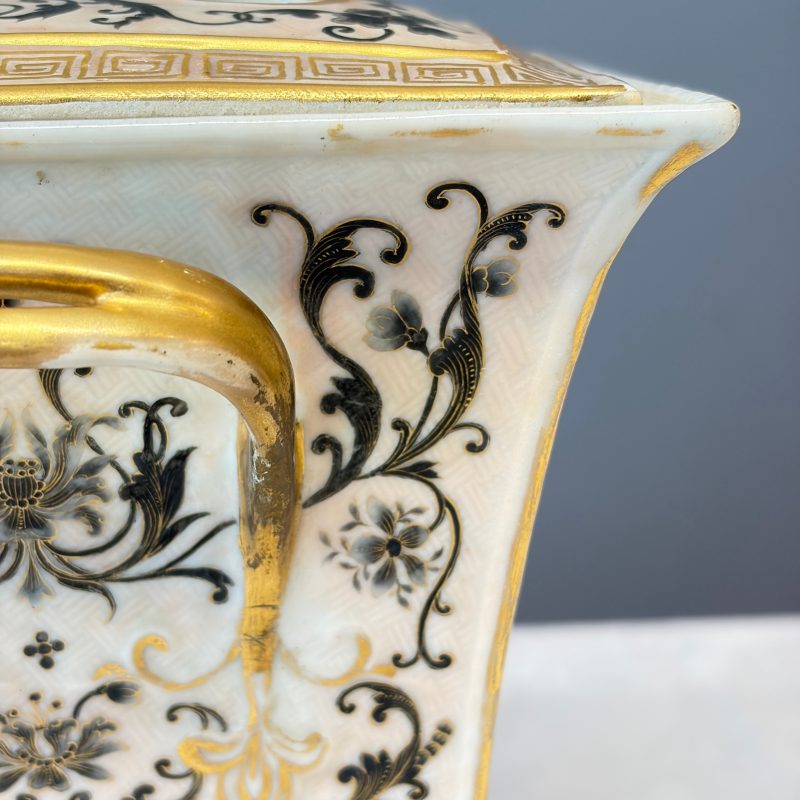 A pair of extremely rare Chinese Canton famille rose bough pots - 图60