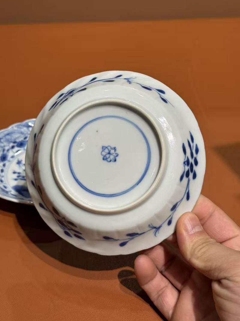 清康熙 青花花卉盘一对 - 图9