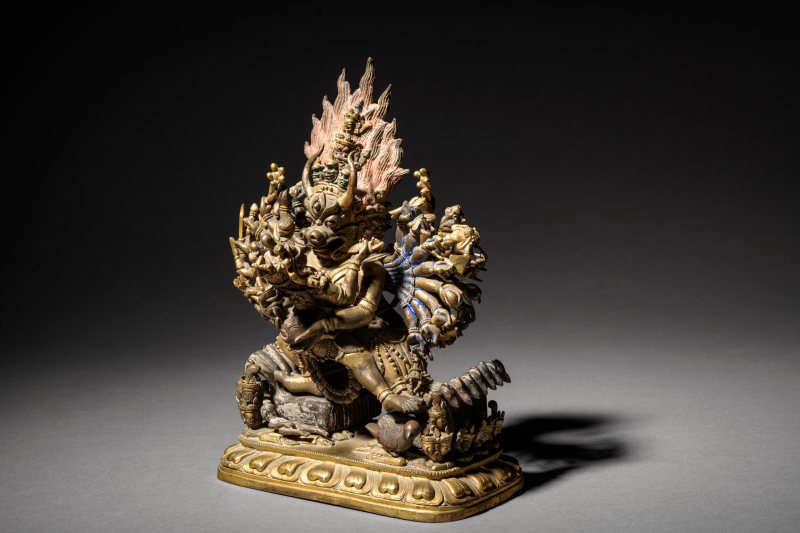 A parcel gilt-bronze figure of Yamantaka Vajrabhairava and Vajravetali - 图11