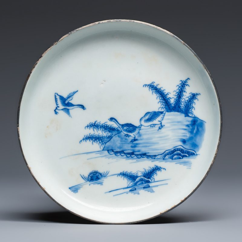 Five Chinese blue and white 'Bleu de Hue' 'Riverscape' plates - 图8