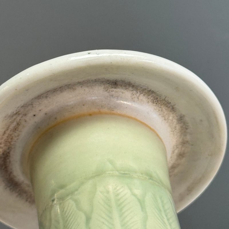 A Chinese celadon-glazed incised 'Yuhuchunping' vase with lotus scroll design - 图16