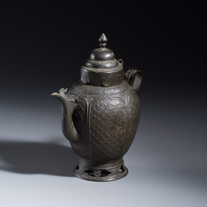 A Vietnamese bronze ewer and cover
