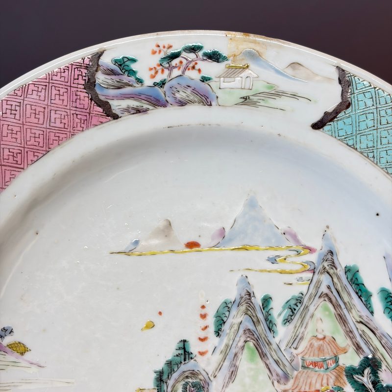A collection of 13 Chinese famille rose 'Landscape' plates and dishes - 图141