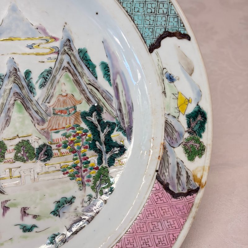 A collection of 13 Chinese famille rose 'Landscape' plates and dishes - 图142