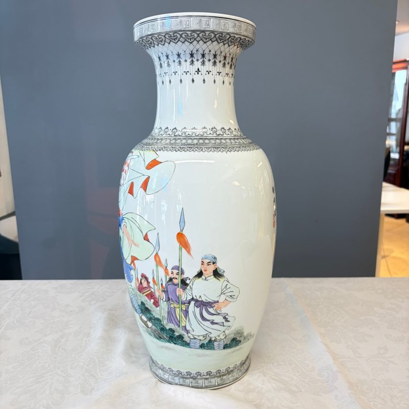 金田起義 | A Chinese polychrome-decorated ‘Jintian Uprising 金田起義’ vase - 图8