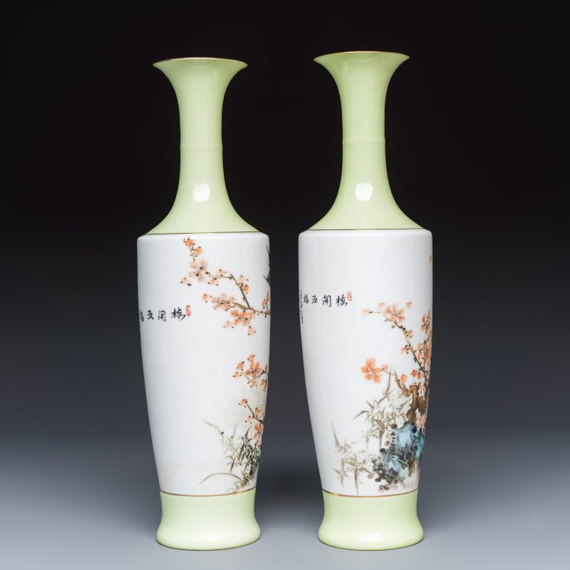 A pair of Chinese polychrome semi-eggshell 'birds among blossoming plum branches' vases - 图5