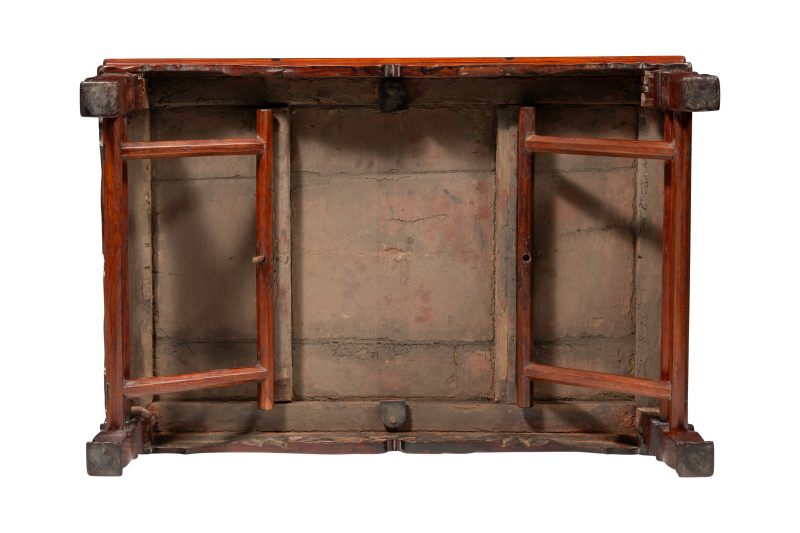 A huanghuali 'folding leg' kang table, late Ming Dynasty - 图13