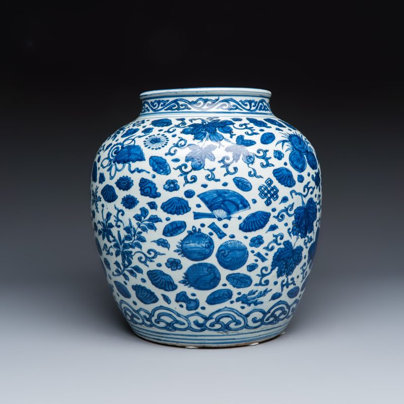 A large Chinese blue and white jar with Buddhist symbols, shells and insects - 图3