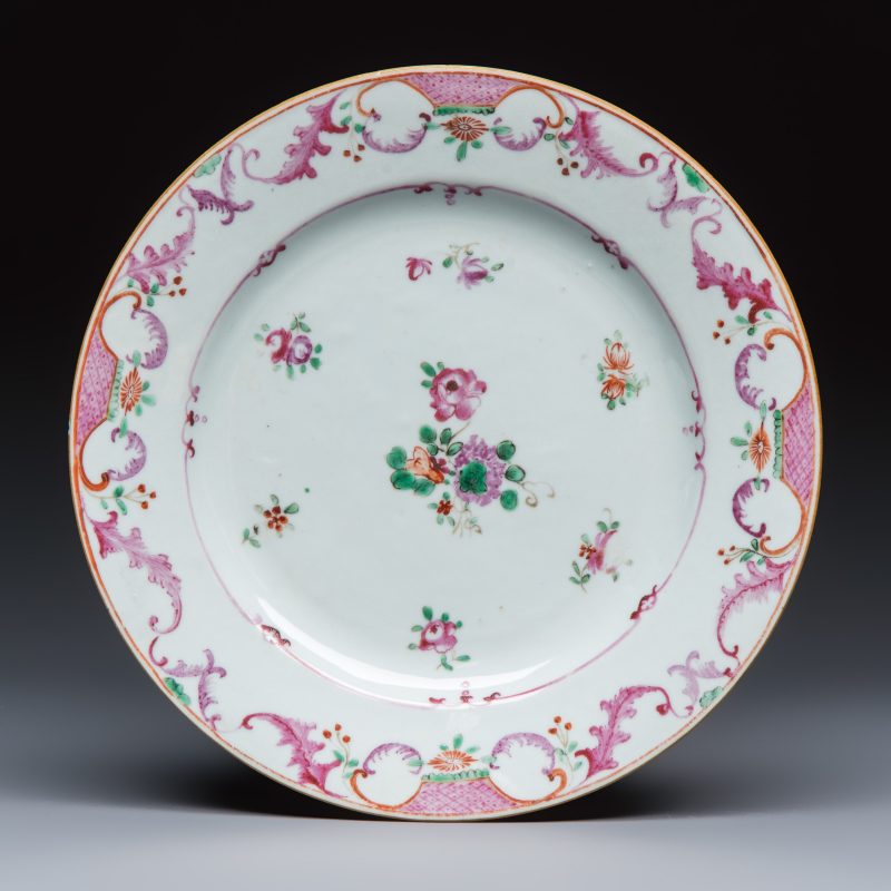 Two pairs of Chinese famille rose plates - 图6