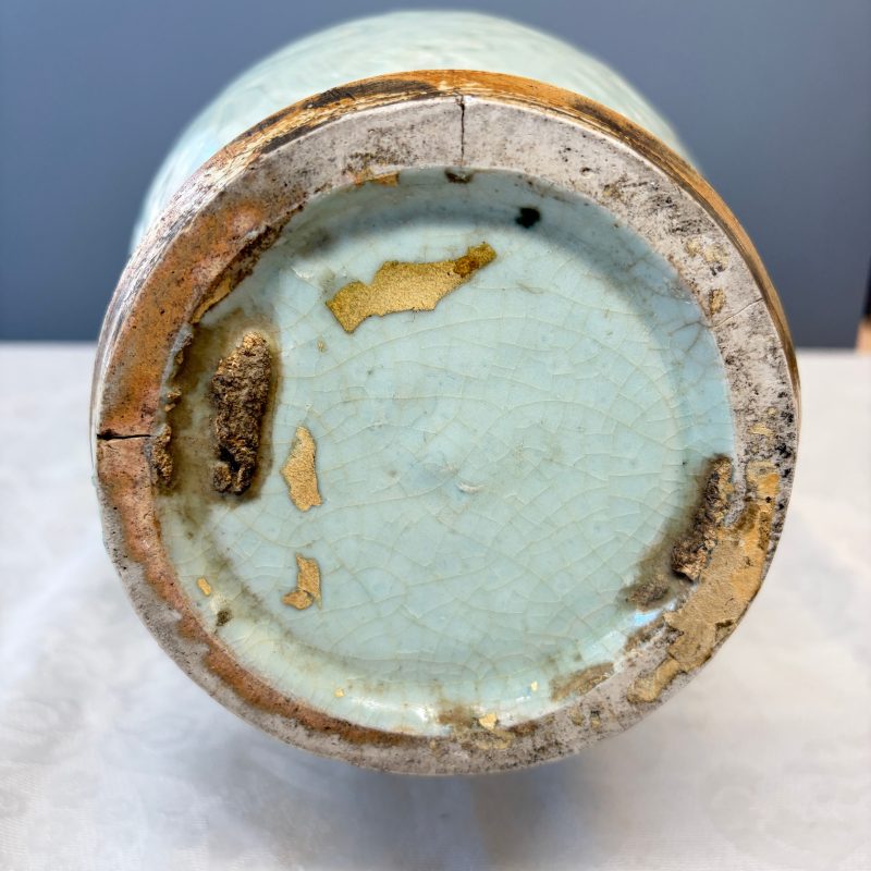 A Chinese Longquan celadon-glazed incised 'Peony' yenyen vase - 图28