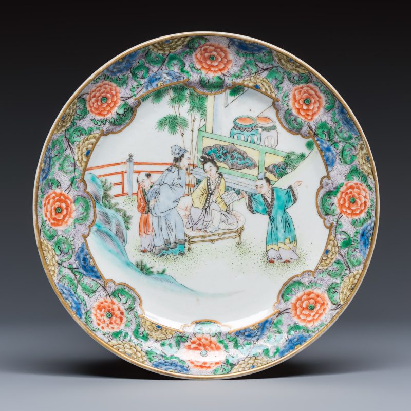 A set of six Chinese Canton famille verte plates with narrative design - 图2
