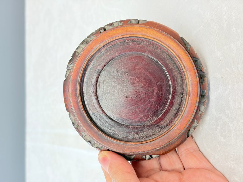 A Chinese famille verte 'Dragon' bowl on a later wooden stand - 图23