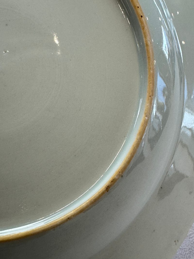 A pair of Chinese verte-Imari 'Governor Duff' plates - 图31
