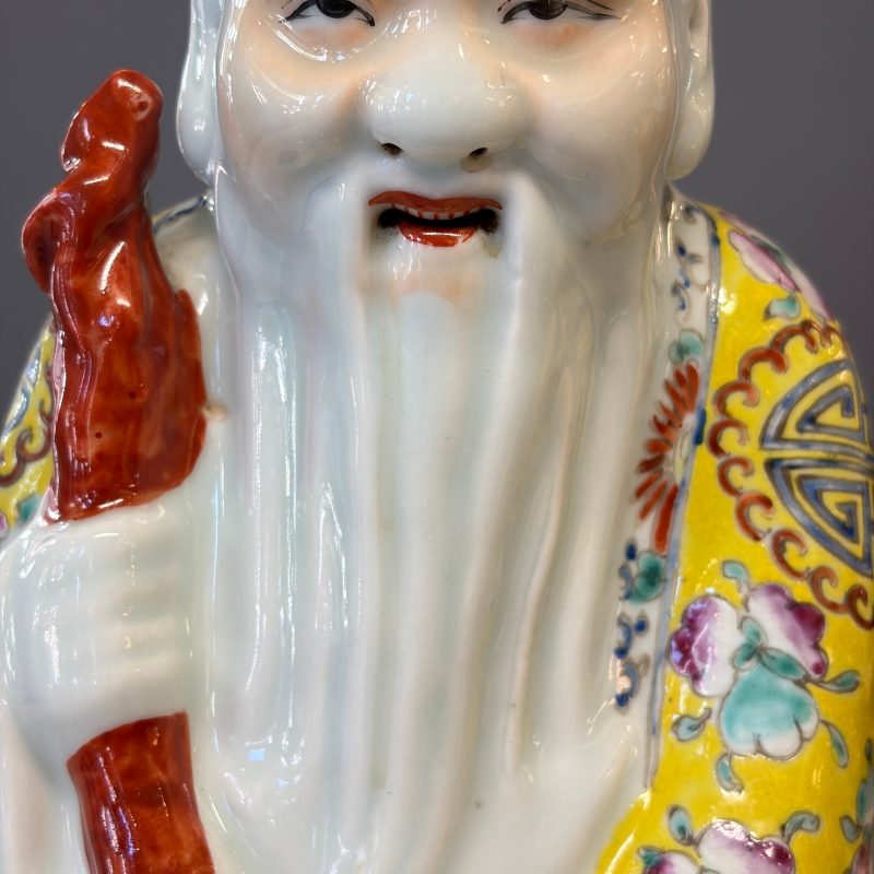 Two Chinese famille rose figures of star gods - 图11