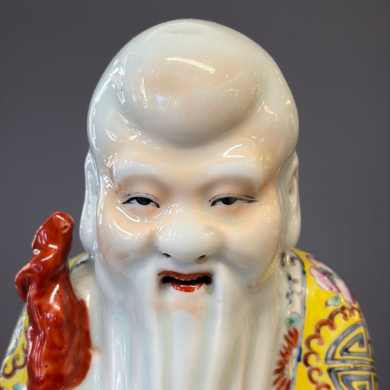 Two Chinese famille rose figures of star gods - 图10