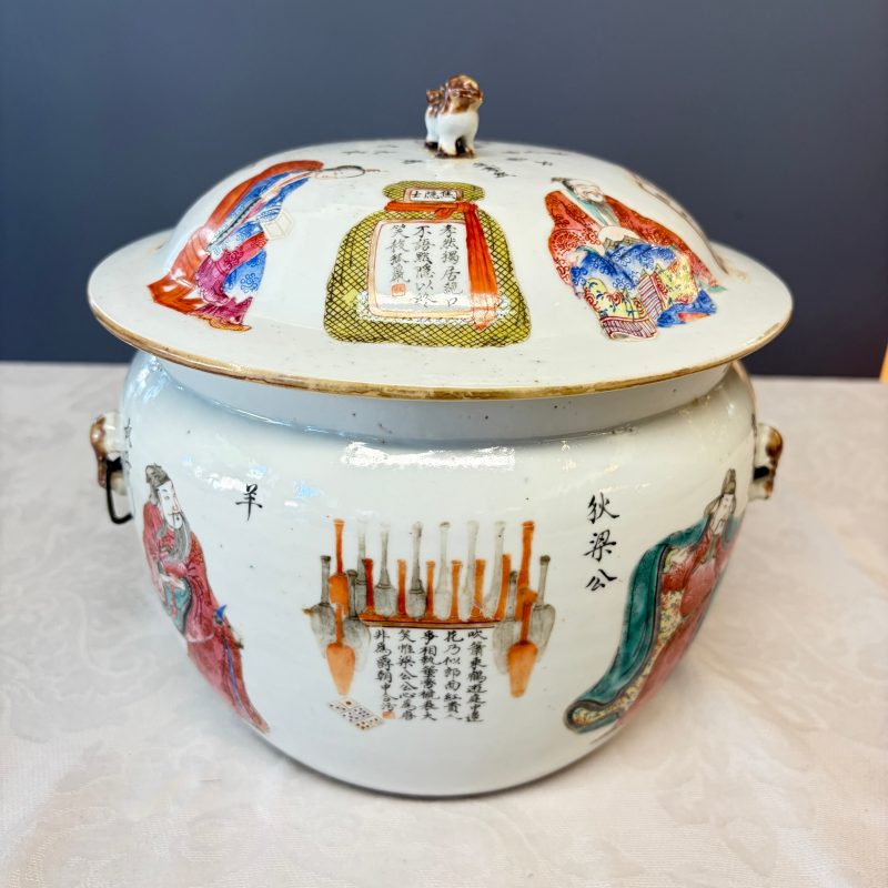 A rare Chinese famille rose 'Wu Shuang Pu' 'Kamcheng' jar and cover - 图10