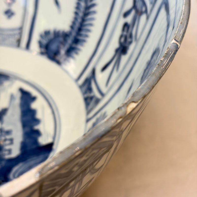 A large Chinese 'Kraak' blue and white 'Mountainous Landscape' bowl - 图15