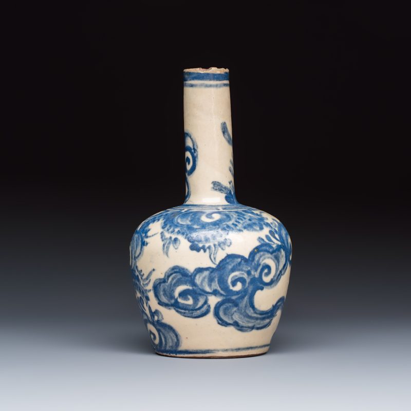 A Vietnamese blue and white 'Dragon' vase - 图4