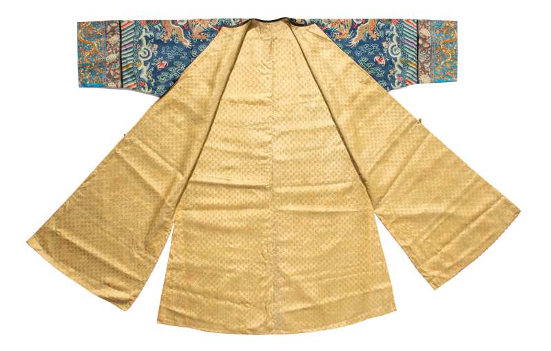 A blue-ground silk kesi dragon summer robe - 图3