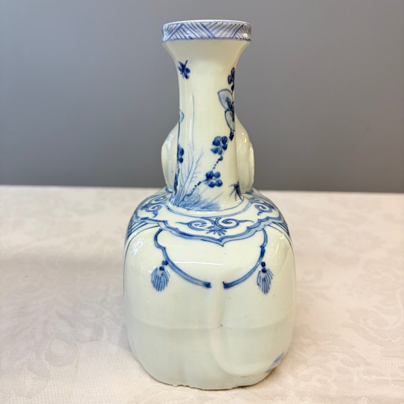 A Chinese blue and white 'Elephant' kendi - 图10