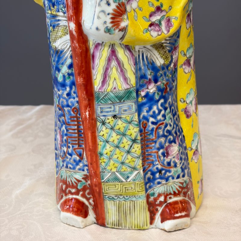 Two Chinese famille rose figures of star gods - 图13