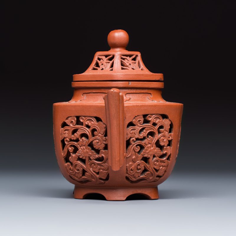 A Chinese Yixing stoneware openworked double-walled teapot and cover with floral design - 图3